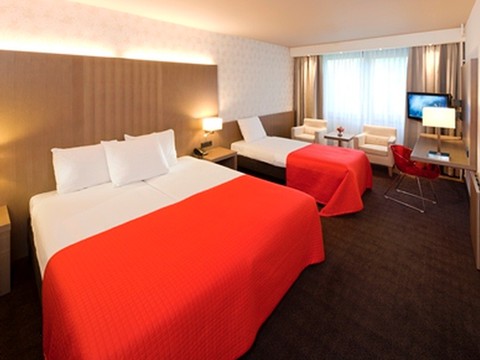 Comfort 3 person room - Van der Valk Hotel De Bilt - Utrecht